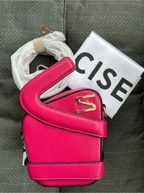 NWT Cise Sterlo Statement Crossbody Bag in Fuchsia with Dust Bag & Box